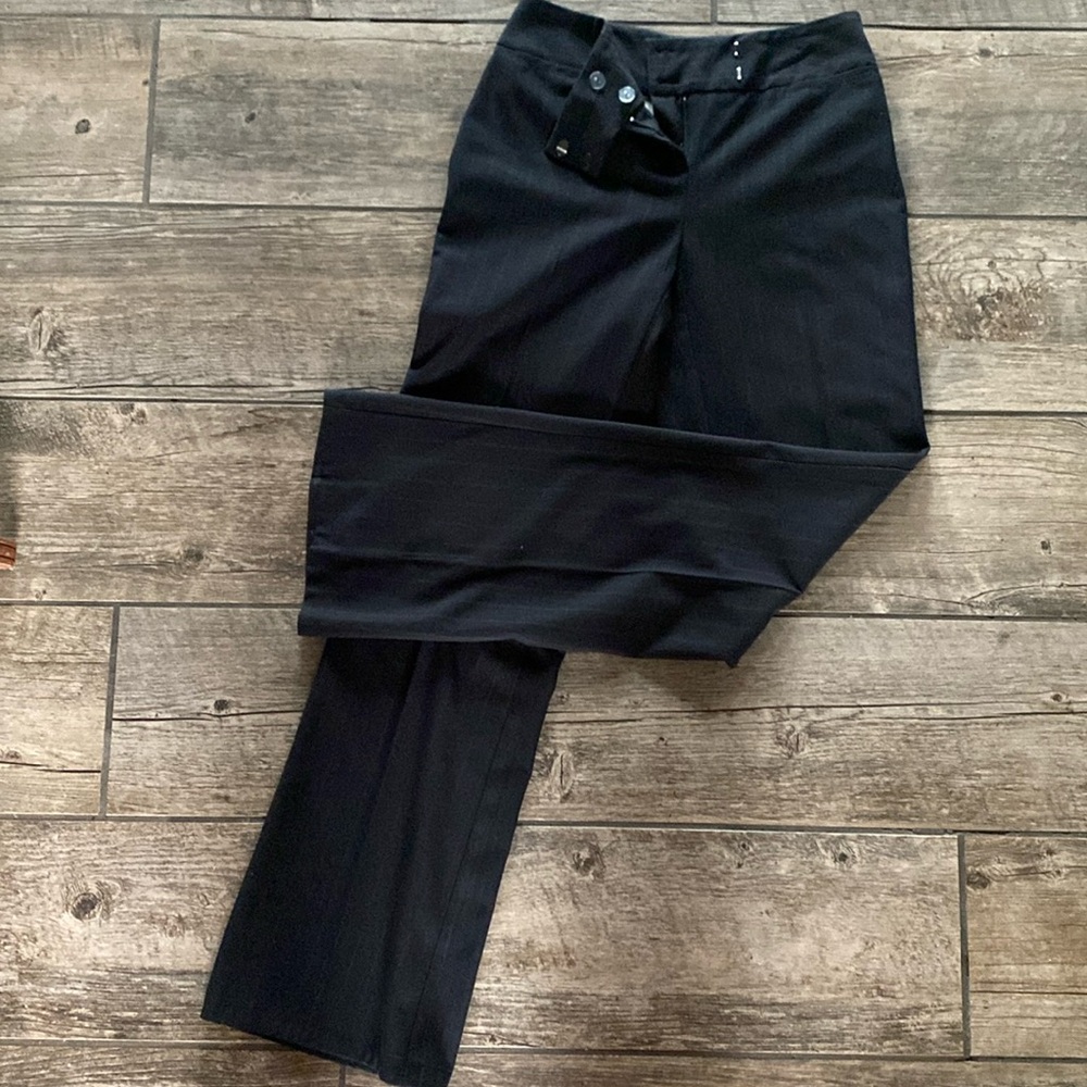 Beautiful Emma James stretch pinstripe dress pants